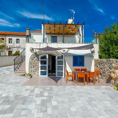 1900 Vila Kornic